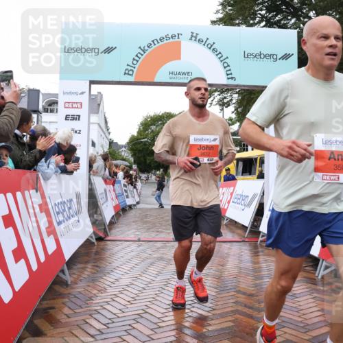 30.08.2026 - Blankeneser Heldenlauf Lena Gebhardt http://msf.ph/oto/10018480 30.08.2026 09:31:19 Ziel 1801, 3508, 3632 meine-sportfotos.de