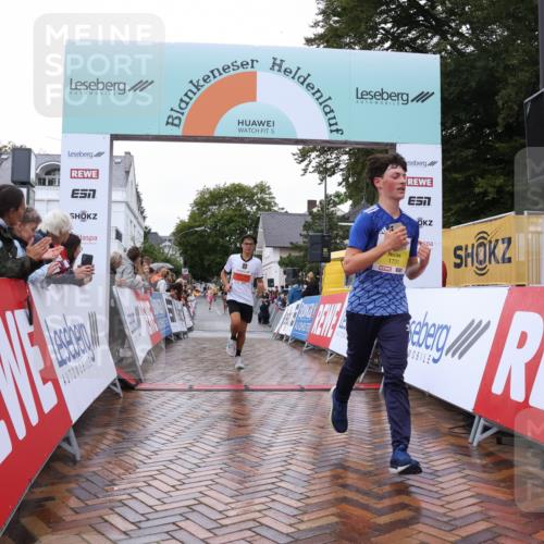 30.08.2026 - Blankeneser Heldenlauf Lena Gebhardt http://msf.ph/oto/10018557 30.08.2026 09:32:00 Ziel 1731, 3627, 3703 meine-sportfotos.de