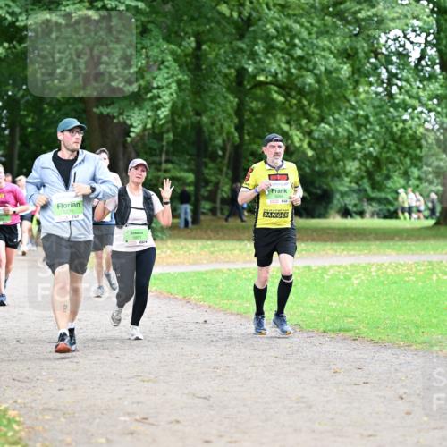 30.08.2026 - Blankeneser Heldenlauf Dr. Thomas Lammeyer http://msf.ph/oto/10018562 30.08.2026 10:08:32 Laufen 5276, 5851, 5269, 3 meine-sportfotos.de