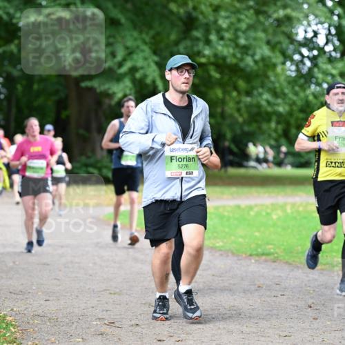 30.08.2026 - Blankeneser Heldenlauf Dr. Thomas Lammeyer http://msf.ph/oto/10018588 30.08.2026 10:08:34 Laufen 5269, 5276, 3 meine-sportfotos.de