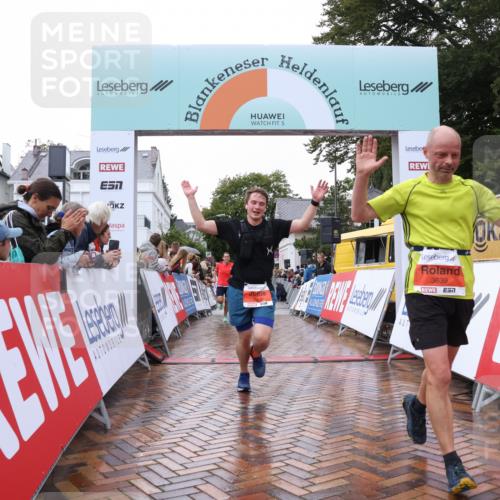 30.08.2026 - Blankeneser Heldenlauf Lena Gebhardt http://msf.ph/oto/10018600 30.08.2026 09:32:22 Ziel 3618, 3639, 3691 meine-sportfotos.de