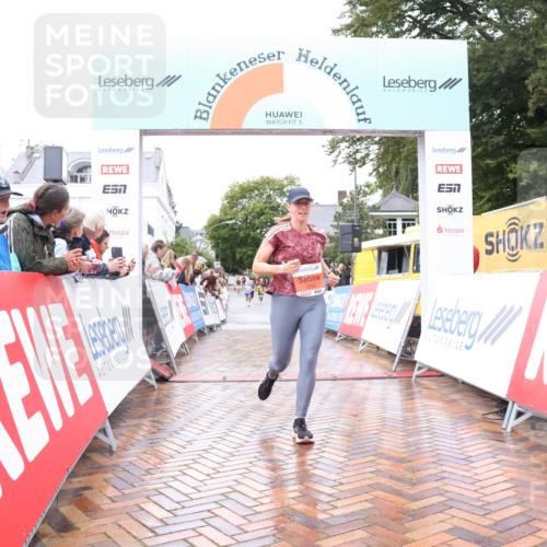 30.08.2026 - Blankeneser Heldenlauf Lena Gebhardt http://msf.ph/oto/10018653 30.08.2026 09:32:48 Ziel 1439, 3536, 3554 meine-sportfotos.de