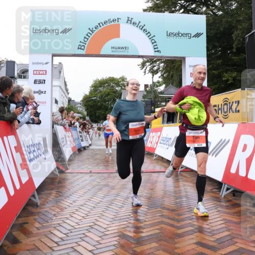 30.08.2026 - Blankeneser Heldenlauf Lena Gebhardt http://msf.ph/oto/10018665 30.08.2026 09:32:56 Ziel 1073, 3516, 3570, 3727 meine-sportfotos.de