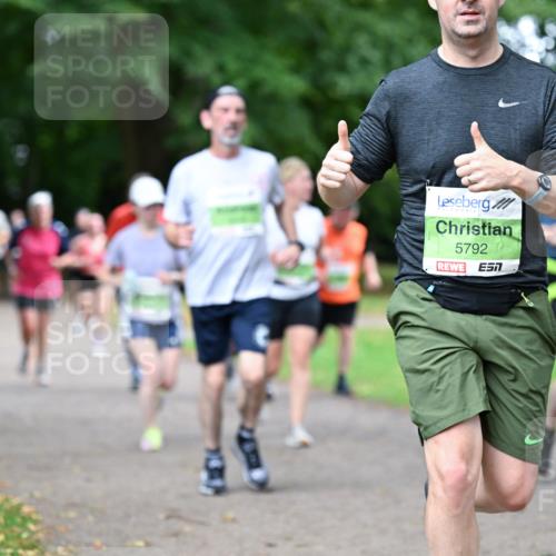 30.08.2026 - Blankeneser Heldenlauf Dr. Thomas Lammeyer http://msf.ph/oto/10018673 30.08.2026 10:08:42 Laufen 5792, 7 meine-sportfotos.de