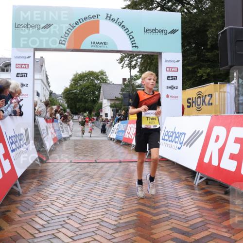 30.08.2026 - Blankeneser Heldenlauf Lena Gebhardt http://msf.ph/oto/10018681 30.08.2026 09:33:00 Ziel 1073, 1375, 3516, 3570, 3727 meine-sportfotos.de