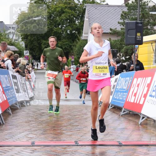 30.08.2026 - Blankeneser Heldenlauf Lena Gebhardt http://msf.ph/oto/10018693 30.08.2026 09:33:04 Ziel 1073, 1375, 3516, 3595 meine-sportfotos.de