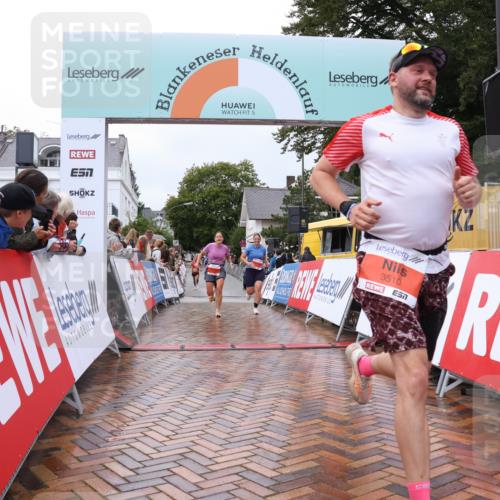 30.08.2026 - Blankeneser Heldenlauf Lena Gebhardt http://msf.ph/oto/10018750 30.08.2026 09:33:34 Ziel 3510, 3654, 3723 meine-sportfotos.de