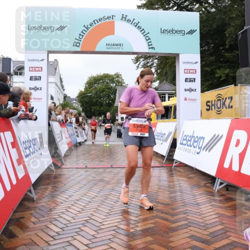 30.08.2026 - Blankeneser Heldenlauf Lena Gebhardt http://msf.ph/oto/10018759 30.08.2026 09:33:38 Ziel 1316, 3510, 3654, 3690, 3723 meine-sportfotos.de