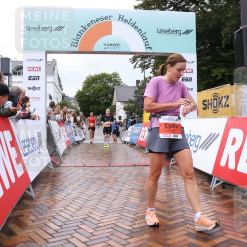 30.08.2026 - Blankeneser Heldenlauf Lena Gebhardt http://msf.ph/oto/10018762 30.08.2026 09:33:38 Ziel 1316, 3510, 3654, 3690, 3723 meine-sportfotos.de