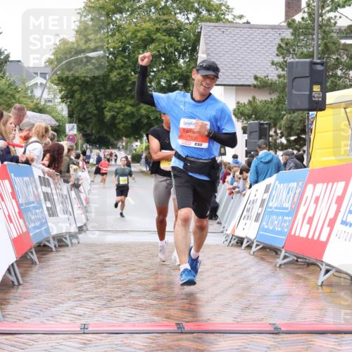 30.08.2026 - Blankeneser Heldenlauf Lena Gebhardt http://msf.ph/oto/10018781 30.08.2026 09:33:52 Ziel 1500, 3630 meine-sportfotos.de