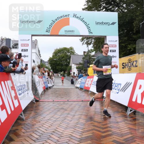 30.08.2026 - Blankeneser Heldenlauf Lena Gebhardt http://msf.ph/oto/10018804 30.08.2026 09:34:00 Ziel 1373, 1500, 3630 meine-sportfotos.de