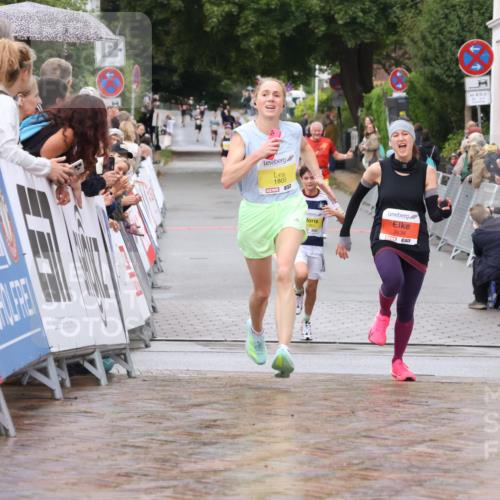30.08.2026 - Blankeneser Heldenlauf Lena Gebhardt http://msf.ph/oto/10018830 30.08.2026 09:34:23 Ziel 1226, 1800, 3636 meine-sportfotos.de