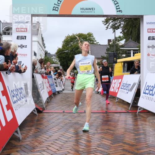 30.08.2026 - Blankeneser Heldenlauf Lena Gebhardt http://msf.ph/oto/10018839 30.08.2026 09:34:26 Ziel 1226, 1382, 1800, 3636 meine-sportfotos.de