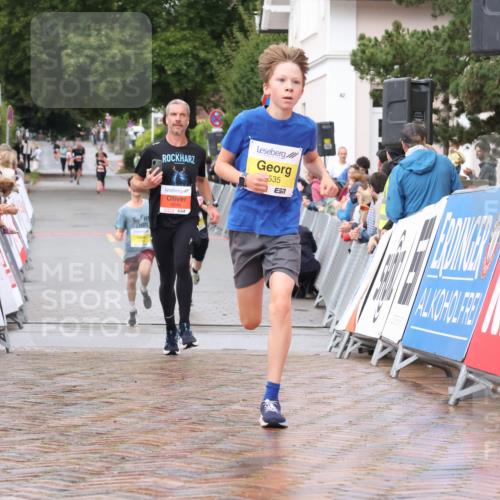 30.08.2026 - Blankeneser Heldenlauf Lena Gebhardt http://msf.ph/oto/10018895 30.08.2026 09:34:54 Ziel 1535, 1762, 3646 meine-sportfotos.de