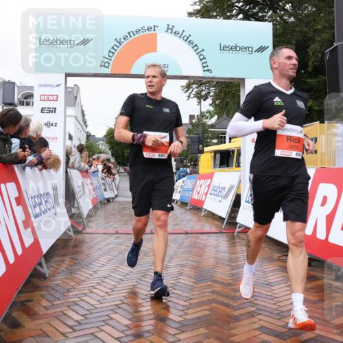 30.08.2026 - Blankeneser Heldenlauf Lena Gebhardt http://msf.ph/oto/10018959 30.08.2026 09:35:29 Ziel 1568, 3519, 3602, 3686, 3687 meine-sportfotos.de
