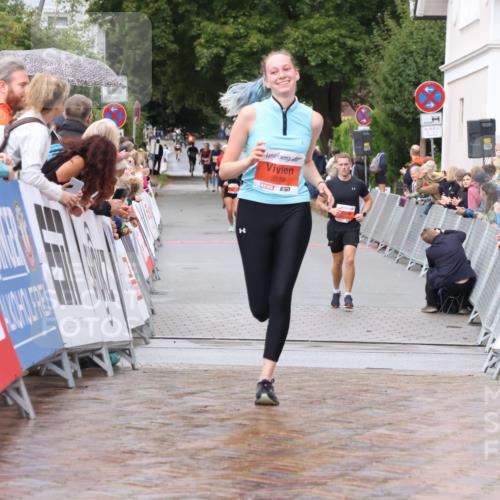 30.08.2026 - Blankeneser Heldenlauf Lena Gebhardt http://msf.ph/oto/10018962 30.08.2026 09:35:31 Ziel 3519, 3602, 3686, 3687 meine-sportfotos.de