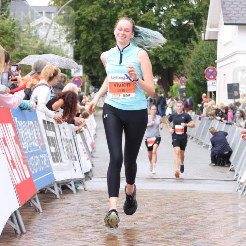 30.08.2026 - Blankeneser Heldenlauf Lena Gebhardt http://msf.ph/oto/10018966 30.08.2026 09:35:32 Ziel 3519, 3602, 3686, 3687 meine-sportfotos.de