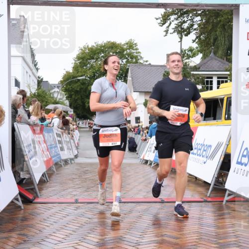 30.08.2026 - Blankeneser Heldenlauf Lena Gebhardt http://msf.ph/oto/10018983 30.08.2026 09:35:39 Ziel 3519, 3578, 3579 meine-sportfotos.de