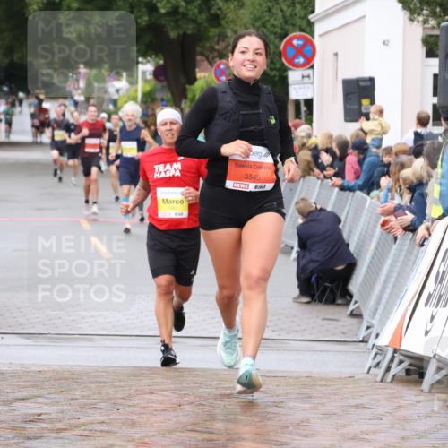 30.08.2026 - Blankeneser Heldenlauf Lena Gebhardt http://msf.ph/oto/10018989 30.08.2026 09:35:45 Ziel 1083, 3549, 3578, 3579 meine-sportfotos.de