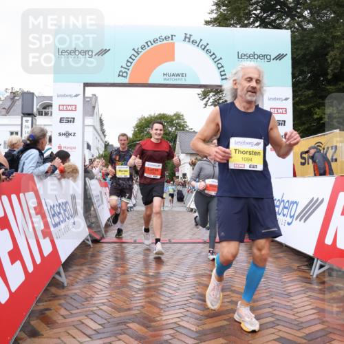30.08.2026 - Blankeneser Heldenlauf Lena Gebhardt http://msf.ph/oto/10019022 30.08.2026 09:35:57 Ziel 1083, 1087, 1094, 1294, 1474, 1585, 3566, 3720 meine-sportfotos.de