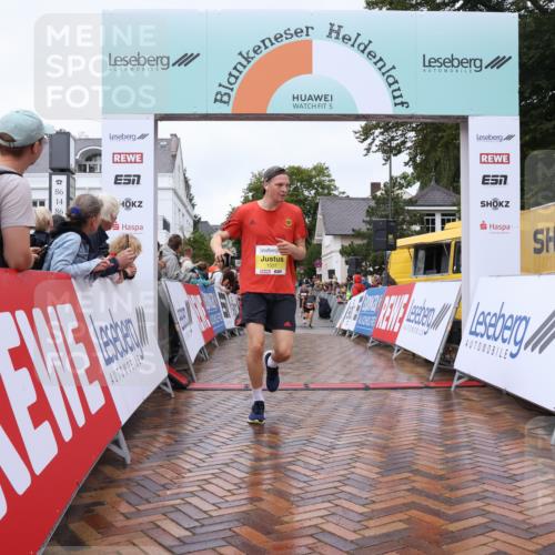 30.08.2026 - Blankeneser Heldenlauf Lena Gebhardt http://msf.ph/oto/10019055 30.08.2026 09:36:18 Ziel 1012, 1337, 3601 meine-sportfotos.de