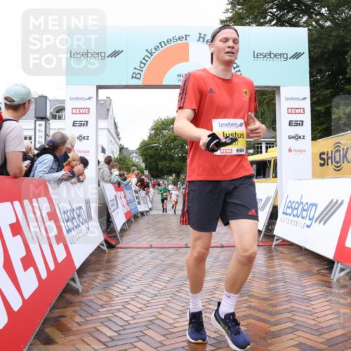 30.08.2026 - Blankeneser Heldenlauf Lena Gebhardt http://msf.ph/oto/10019060 30.08.2026 09:36:19 Ziel 1012, 1337, 3601, 3679, 3717 meine-sportfotos.de