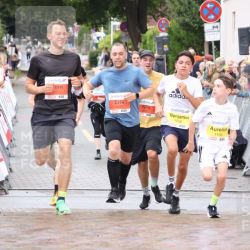 30.08.2026 - Blankeneser Heldenlauf Lena Gebhardt http://msf.ph/oto/10019108 30.08.2026 09:36:37 Ziel 1106, 1266, 1760, 3603, 3608, 3651, 3652 meine-sportfotos.de