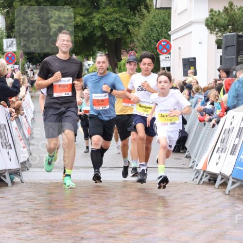 30.08.2026 - Blankeneser Heldenlauf Lena Gebhardt http://msf.ph/oto/10019110 30.08.2026 09:36:38 Ziel 1106, 1266, 1760, 3603, 3608, 3651, 3652 meine-sportfotos.de