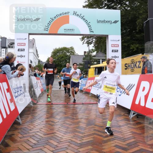 30.08.2026 - Blankeneser Heldenlauf Lena Gebhardt http://msf.ph/oto/10019119 30.08.2026 09:36:40 Ziel 1106, 1266, 1760, 1782, 3603, 3608, 3651, 3652 meine-sportfotos.de