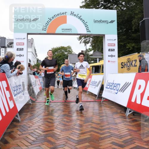 30.08.2026 - Blankeneser Heldenlauf Lena Gebhardt http://msf.ph/oto/10019123 30.08.2026 09:36:41 Ziel 1106, 1266, 1595, 1782, 3603, 3608, 3651, 3652 meine-sportfotos.de