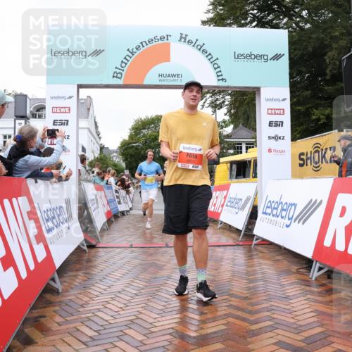 30.08.2026 - Blankeneser Heldenlauf Lena Gebhardt http://msf.ph/oto/10019138 30.08.2026 09:36:43 Ziel 1106, 1266, 1595, 1782, 3603, 3608, 3611, 3651, 3652 meine-sportfotos.de