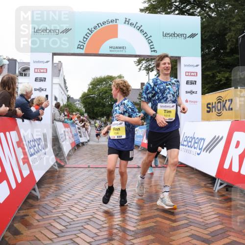 30.08.2026 - Blankeneser Heldenlauf Lena Gebhardt http://msf.ph/oto/10019191 30.08.2026 09:37:15 Ziel 1014, 1018, 1525, 3527 meine-sportfotos.de