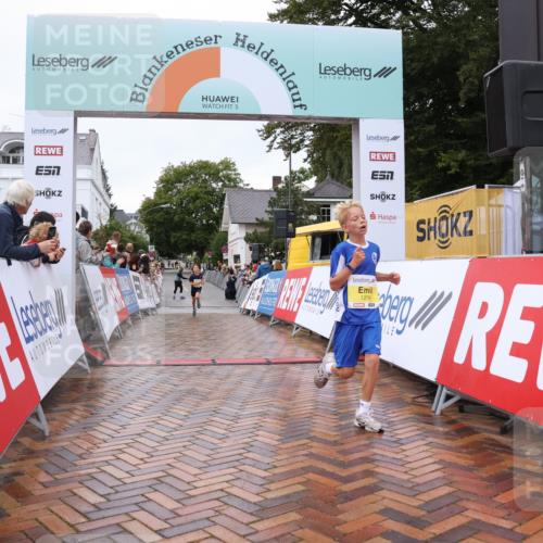 30.08.2026 - Blankeneser Heldenlauf Lena Gebhardt http://msf.ph/oto/10019243 30.08.2026 09:37:30 Ziel 1172, 1279, 1330, 1696, 3629 meine-sportfotos.de