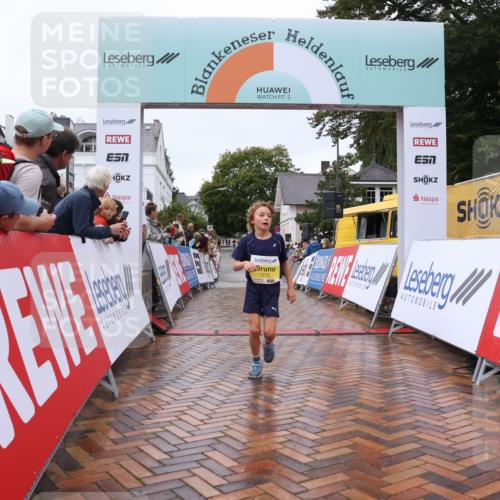 30.08.2026 - Blankeneser Heldenlauf Lena Gebhardt http://msf.ph/oto/10019258 30.08.2026 09:37:34 Ziel 1118, 1172, 1279, 1805 meine-sportfotos.de