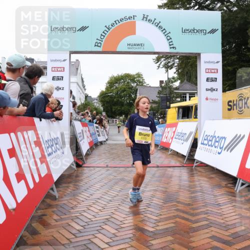 30.08.2026 - Blankeneser Heldenlauf Lena Gebhardt http://msf.ph/oto/10019260 30.08.2026 09:37:35 Ziel 1118, 1172, 1279, 1805 meine-sportfotos.de