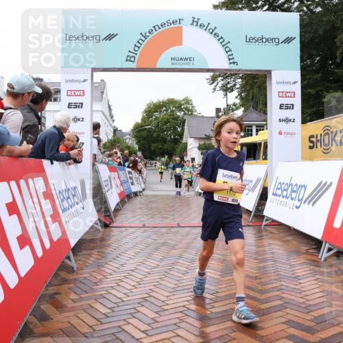 30.08.2026 - Blankeneser Heldenlauf Lena Gebhardt http://msf.ph/oto/10019262 30.08.2026 09:37:35 Ziel 1118, 1172, 1279, 1805 meine-sportfotos.de