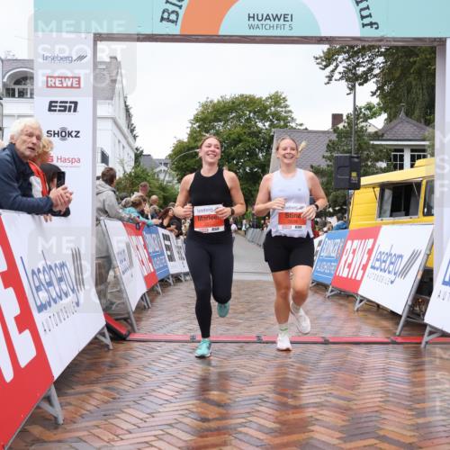 30.08.2026 - Blankeneser Heldenlauf Lena Gebhardt http://msf.ph/oto/10019341 30.08.2026 09:38:14 Ziel 3537, 3538 meine-sportfotos.de