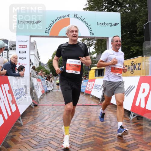 30.08.2026 - Blankeneser Heldenlauf Lena Gebhardt http://msf.ph/oto/10019359 30.08.2026 09:38:25 Ziel 1402, 3561, 3604 meine-sportfotos.de