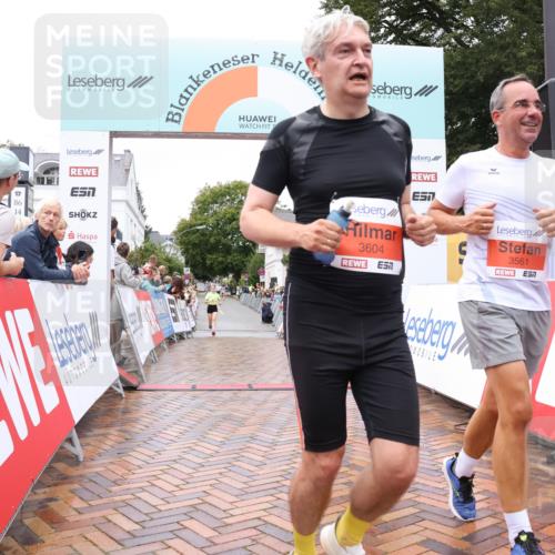 30.08.2026 - Blankeneser Heldenlauf Lena Gebhardt http://msf.ph/oto/10019361 30.08.2026 09:38:25 Ziel 1402, 3561, 3604 meine-sportfotos.de