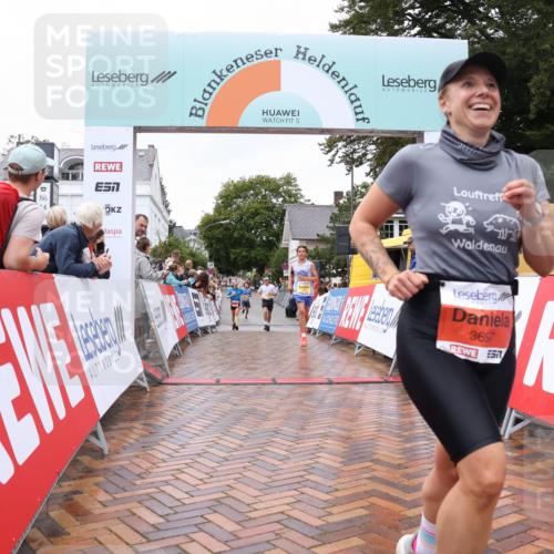 30.08.2026 - Blankeneser Heldenlauf Lena Gebhardt http://msf.ph/oto/10019387 30.08.2026 09:38:39 Ziel 1456, 1574, 3697 meine-sportfotos.de