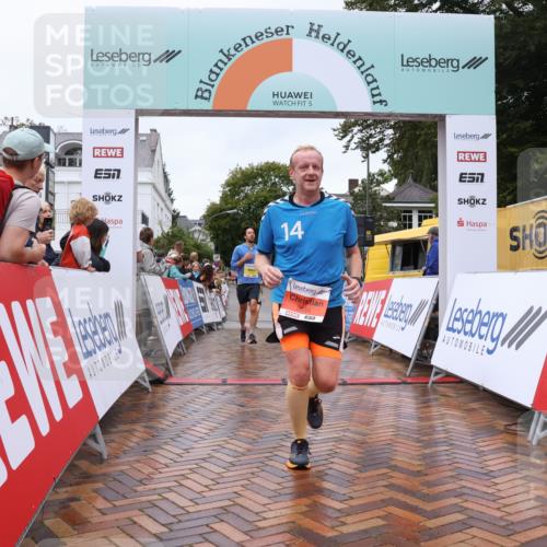 30.08.2026 - Blankeneser Heldenlauf Lena Gebhardt http://msf.ph/oto/10019407 30.08.2026 09:38:45 Ziel 1147, 1173, 1456, 1534, 1536, 1574, 3634 meine-sportfotos.de