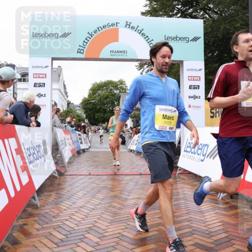 30.08.2026 - Blankeneser Heldenlauf Lena Gebhardt http://msf.ph/oto/10019422 30.08.2026 09:38:49 Ziel 1147, 1173, 1534, 1536, 1574, 3634 meine-sportfotos.de