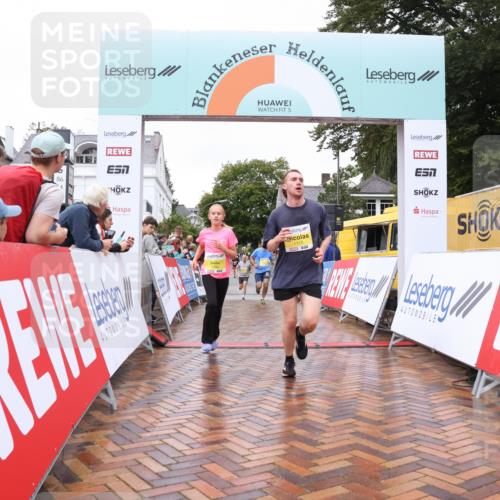 30.08.2026 - Blankeneser Heldenlauf Lena Gebhardt http://msf.ph/oto/10019470 30.08.2026 09:39:16 Ziel 1112, 1700, 1804, 3543 meine-sportfotos.de