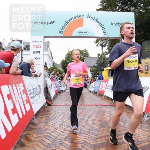 30.08.2026 - Blankeneser Heldenlauf Lena Gebhardt http://msf.ph/oto/10019474 30.08.2026 09:39:17 Ziel 1112, 1336, 1700, 1804, 3543 meine-sportfotos.de