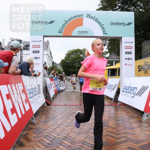 30.08.2026 - Blankeneser Heldenlauf Lena Gebhardt http://msf.ph/oto/10019476 30.08.2026 09:39:18 Ziel 1112, 1336, 1700, 1804, 3543 meine-sportfotos.de