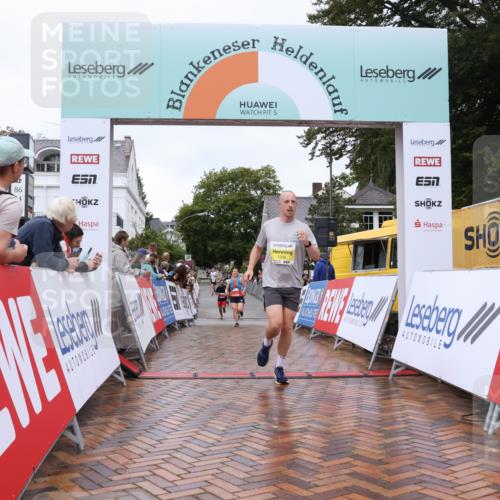 30.08.2026 - Blankeneser Heldenlauf Lena Gebhardt http://msf.ph/oto/10019489 30.08.2026 09:39:21 Ziel 1112, 1336, 1700, 1804, 3523 meine-sportfotos.de