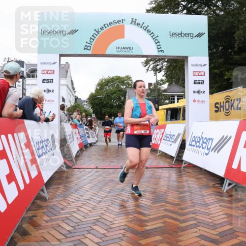 30.08.2026 - Blankeneser Heldenlauf Lena Gebhardt http://msf.ph/oto/10019504 30.08.2026 09:39:26 Ziel 1336, 1745, 1781, 1804, 3507, 3523, 3709 meine-sportfotos.de