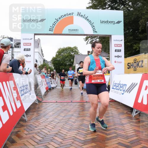 30.08.2026 - Blankeneser Heldenlauf Lena Gebhardt http://msf.ph/oto/10019507 30.08.2026 09:39:26 Ziel 1336, 1745, 1781, 1804, 3507, 3523, 3709 meine-sportfotos.de