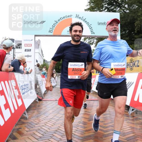30.08.2026 - Blankeneser Heldenlauf Lena Gebhardt http://msf.ph/oto/10019523 30.08.2026 09:39:31 Ziel 1162, 1745, 1781, 3507, 3523, 3709 meine-sportfotos.de