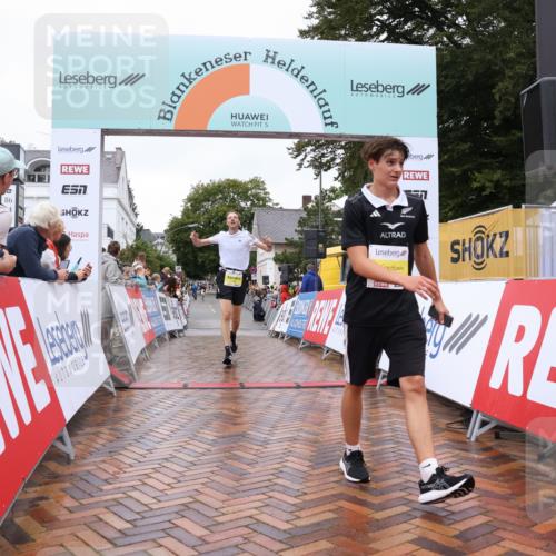 30.08.2026 - Blankeneser Heldenlauf Lena Gebhardt http://msf.ph/oto/10019528 30.08.2026 09:39:32 Ziel 1162, 1745, 1781, 3507, 3523, 3709 meine-sportfotos.de
